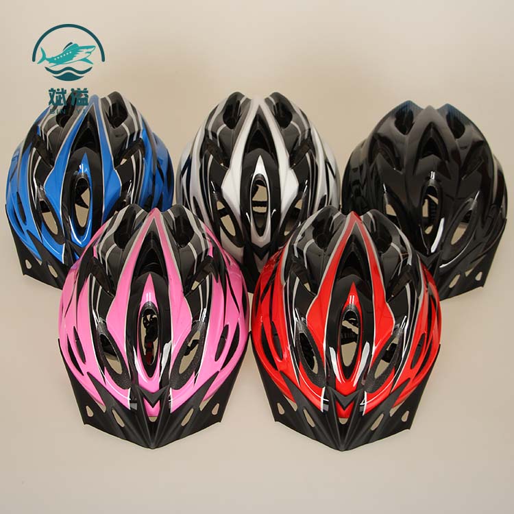 Lightweight bike helmet comfort with pads & visor